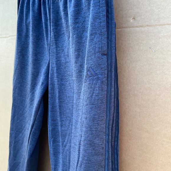 Heathered Adidas Joggers ✌🏼 - Picture 6 of 16